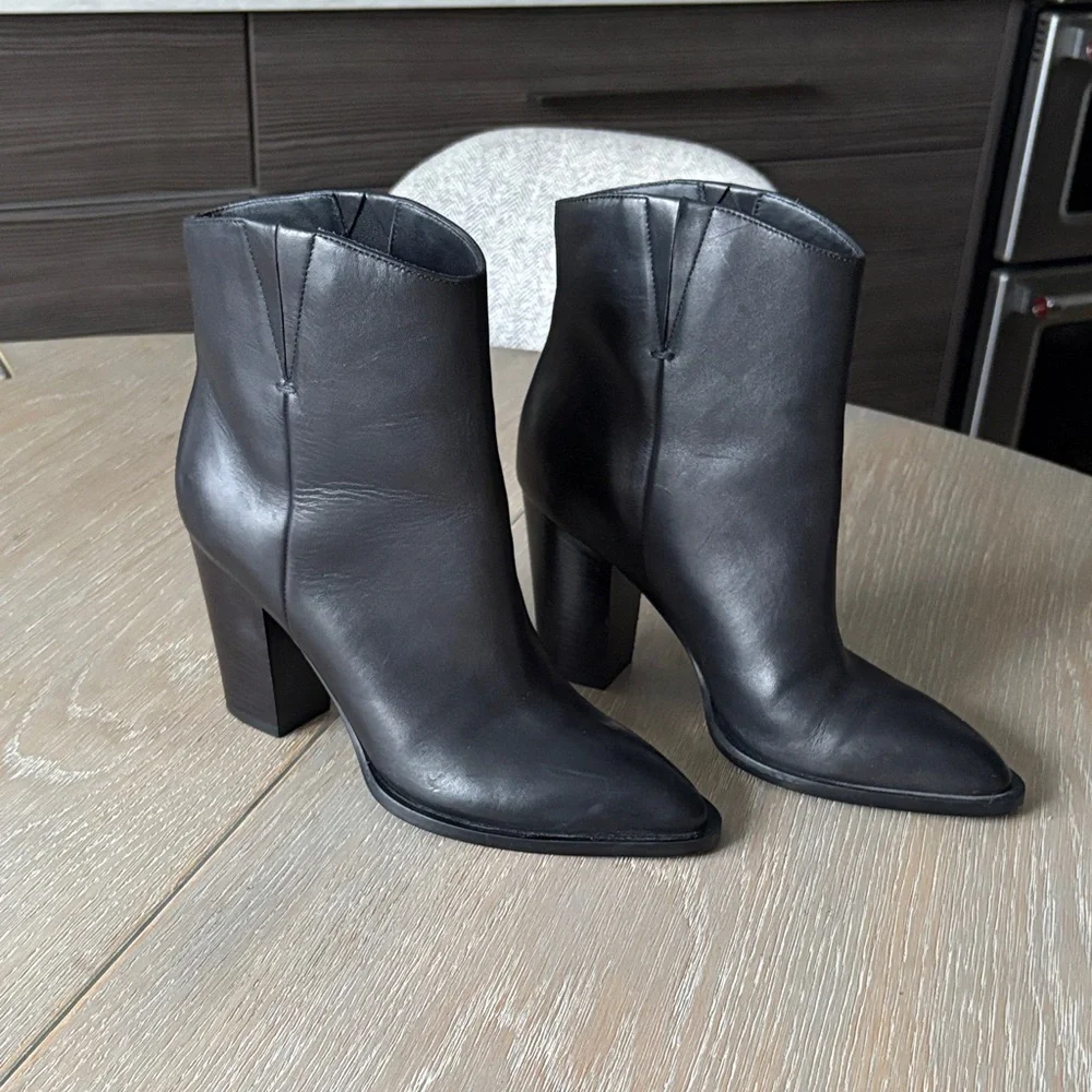 Vince bootie, size 7 M